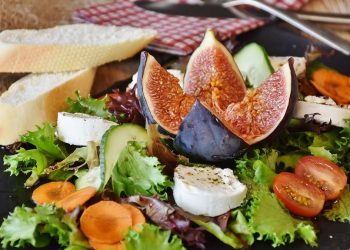 5 Tips Mengatasi Penuaan dengan Pola Makan Sehat